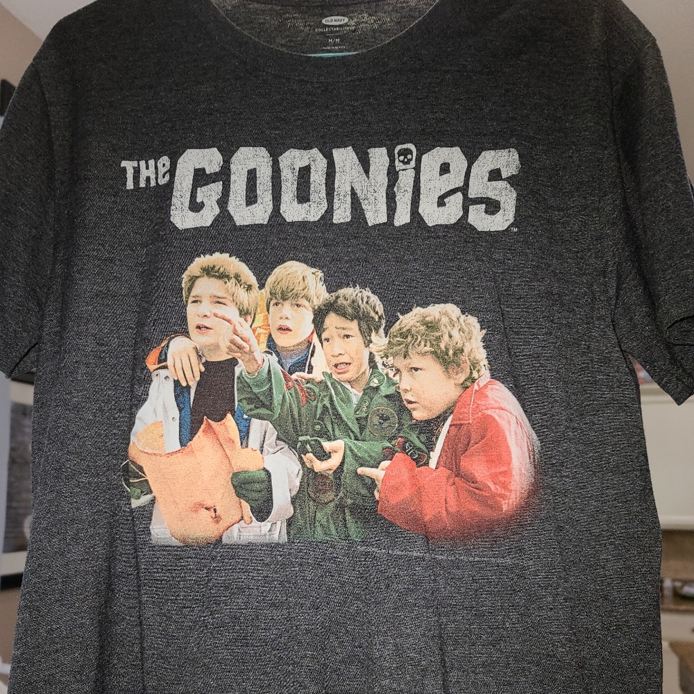 Old Navy Collectibles The Goonies tshirt, Medium